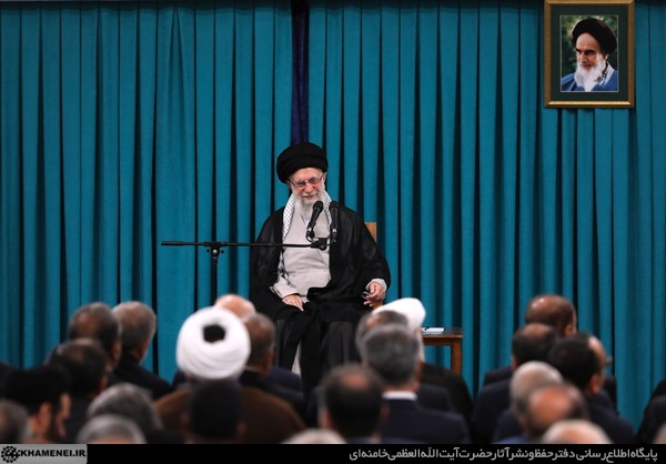مراقب باشید در فهم انقلابی‌گری دچار خطا نشوید/ انقلابی‌گری فقط سروصدا کردن نیست