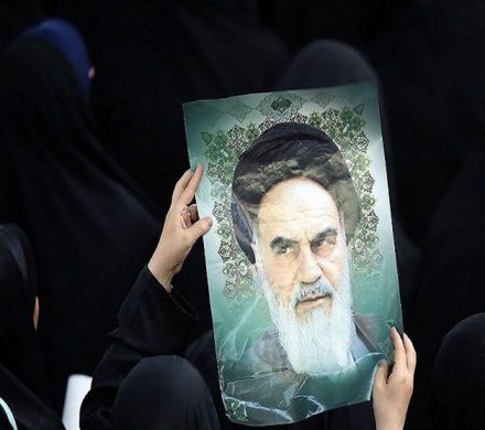 تنها راه حفظ انقلاب، بازخوانی اندیشه امام (ره) است