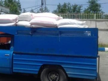 کشف ۸ تُن کود شیمیایی خارج از شبکه توزیع در میاندورود