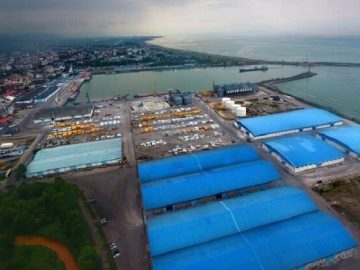 خزر کوچک میشود