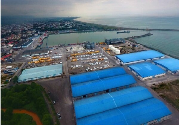 خزر کوچک می‌شود