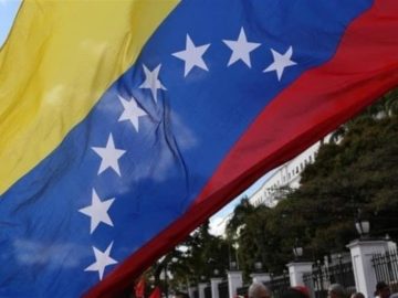 از دکترین مونرو تا دانرو در سایه اعتماد به غرب