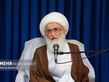 قدردانی از مردم با حل مشکلات معیشتی محقق می‌شود