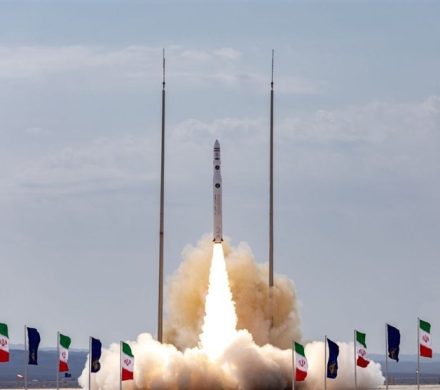 ایران در سال ۱۴۰۴ چند پرتاب فضایی داشت؟