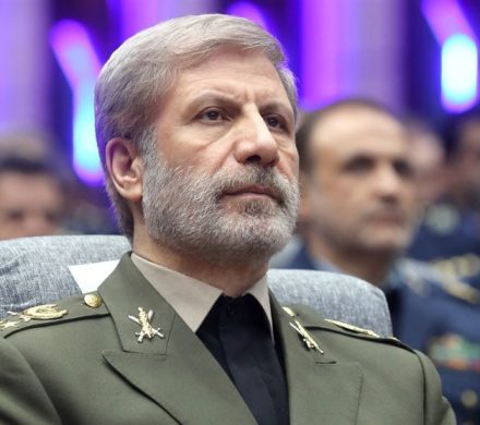 فرمانده کل ارتش در سلامتی کامل است