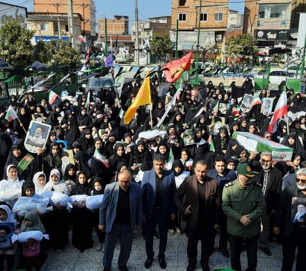 اجتماع بزرگ بانوان زینبی میاندورود در شهر سورک برگزار شد